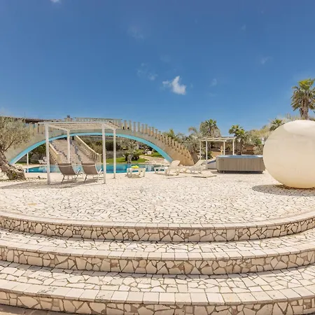 Vittoriosa Villa *
